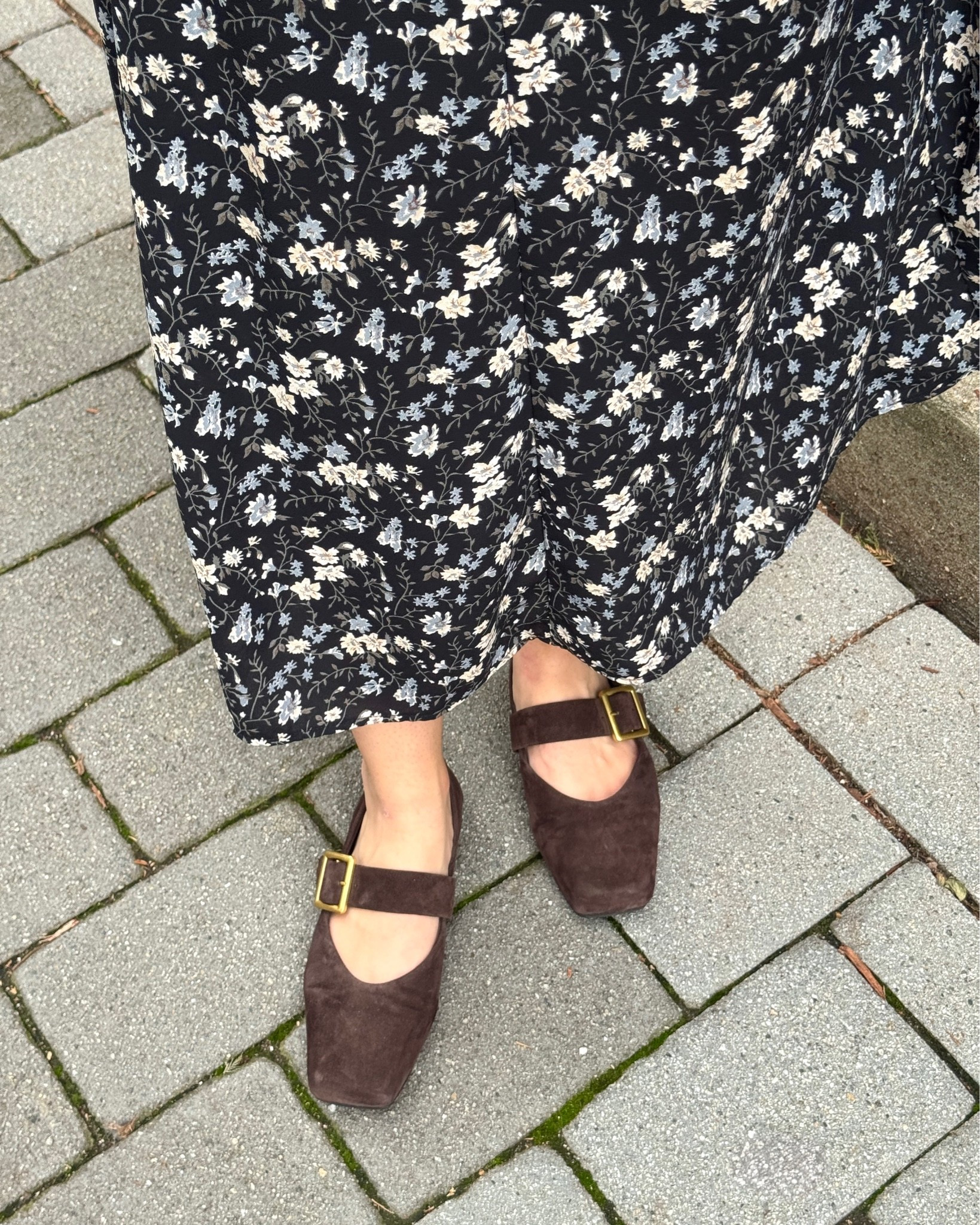 Styling suede shoes with a maxi slip dress for summer

#LTKootd