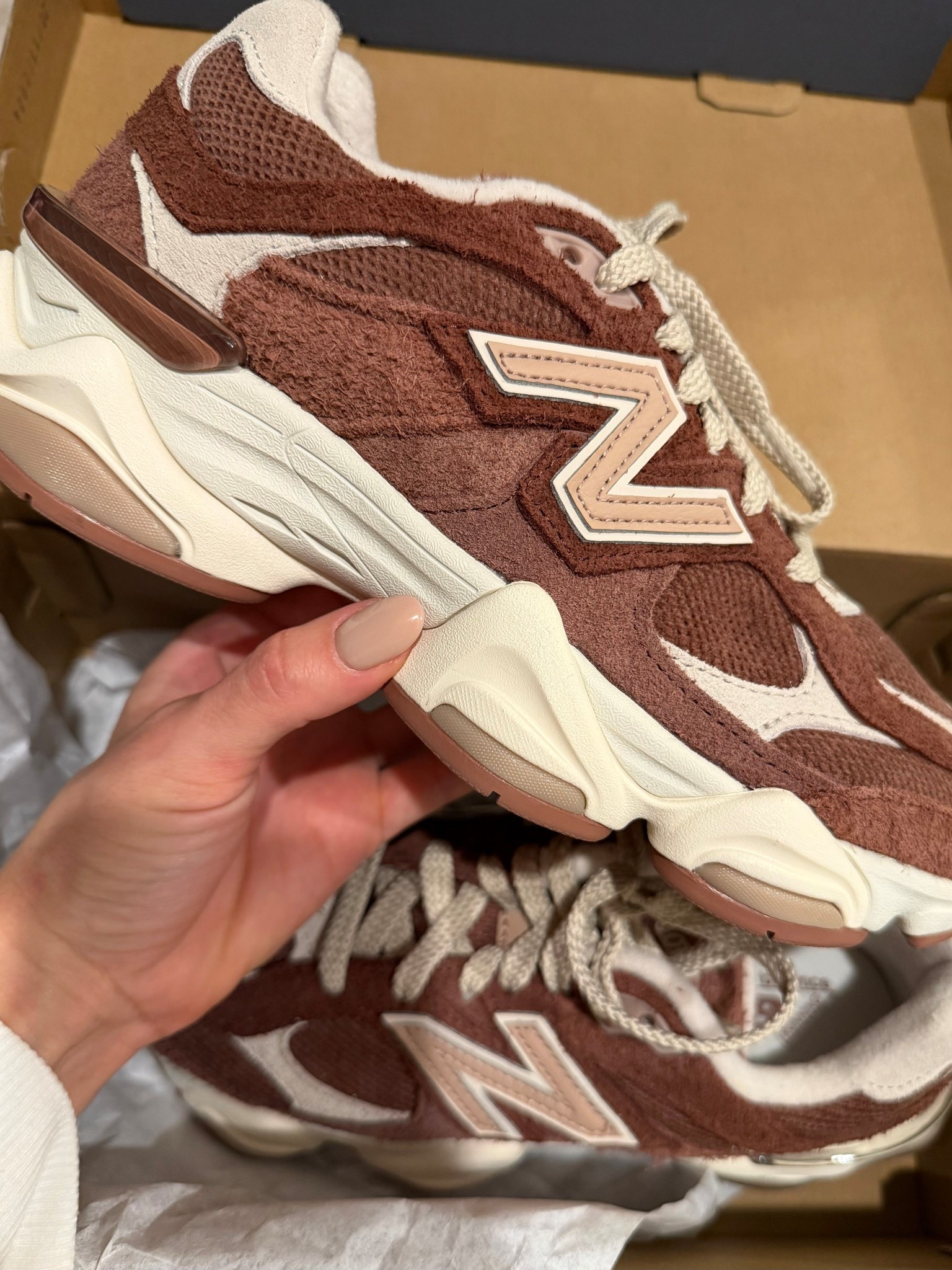 New Balance 9060 🤎 Perfect for fall 

#LTKgrwm #LTKootd #LTKCyberWeek