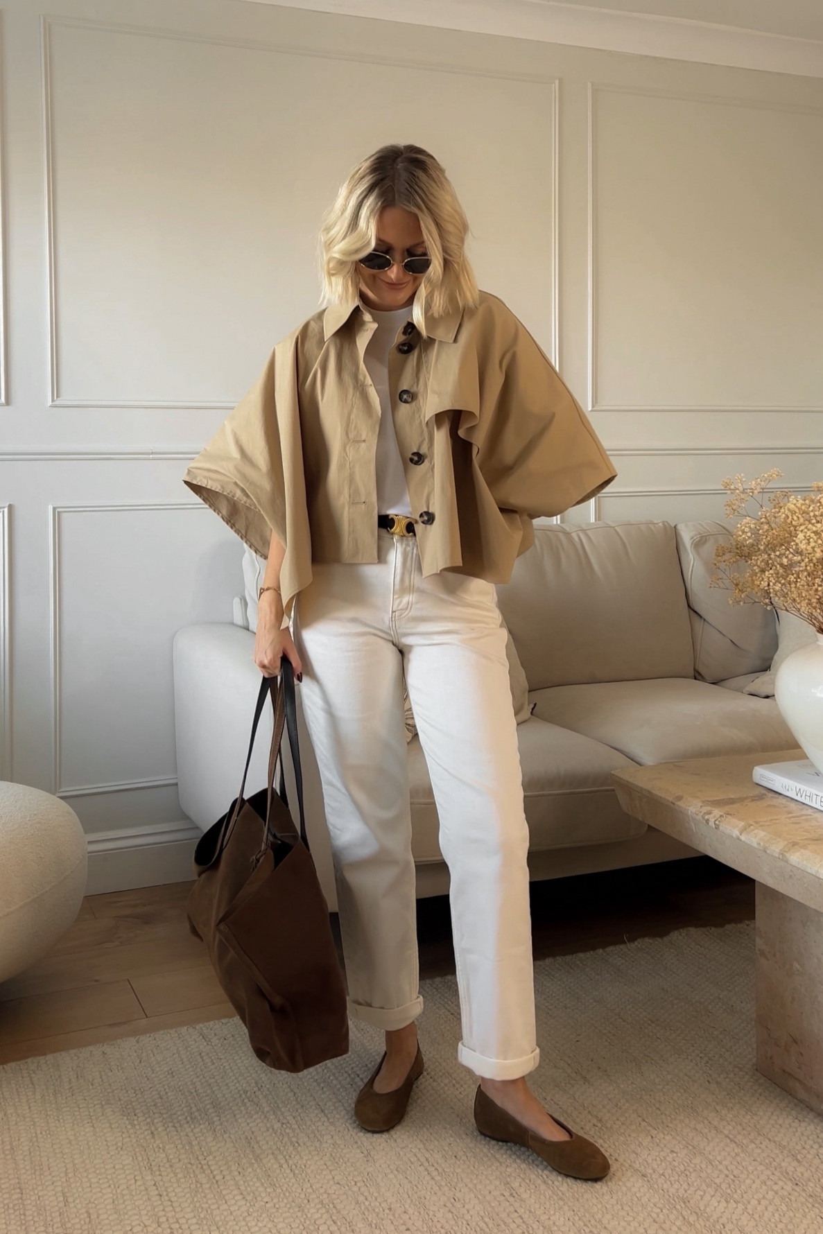 Kicking off 30 in 30 with this easy transitional look 🍂🤎 

Trench coat, COS, suede, white jeans, suede bag, M&S, jeans, autumn outfits 

#LTKstyletip #FashionMonth #LTKuk