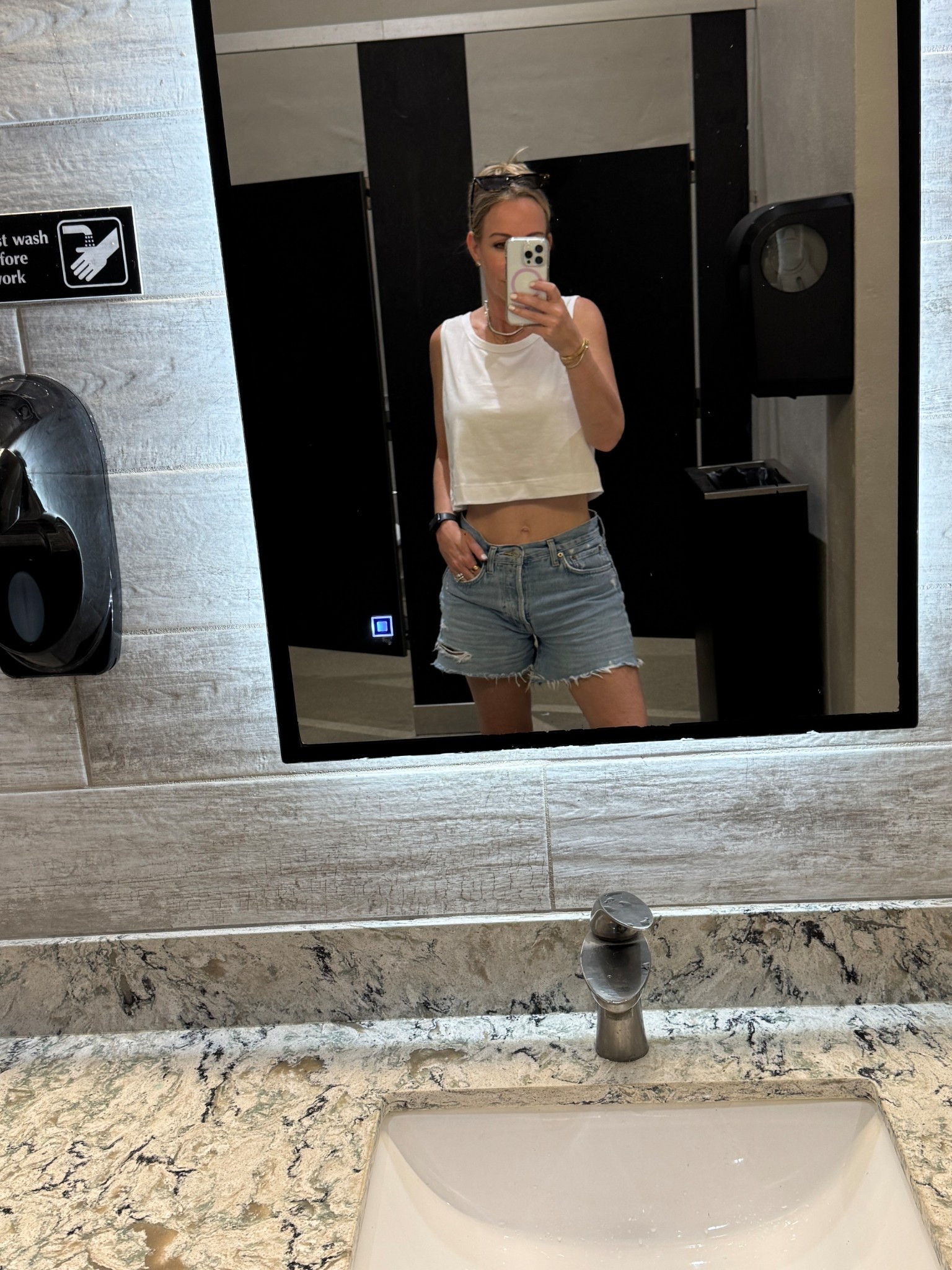 Summer uniform loading 

#LTKSummerEdit #LTKOver40 #LTKStyleTip