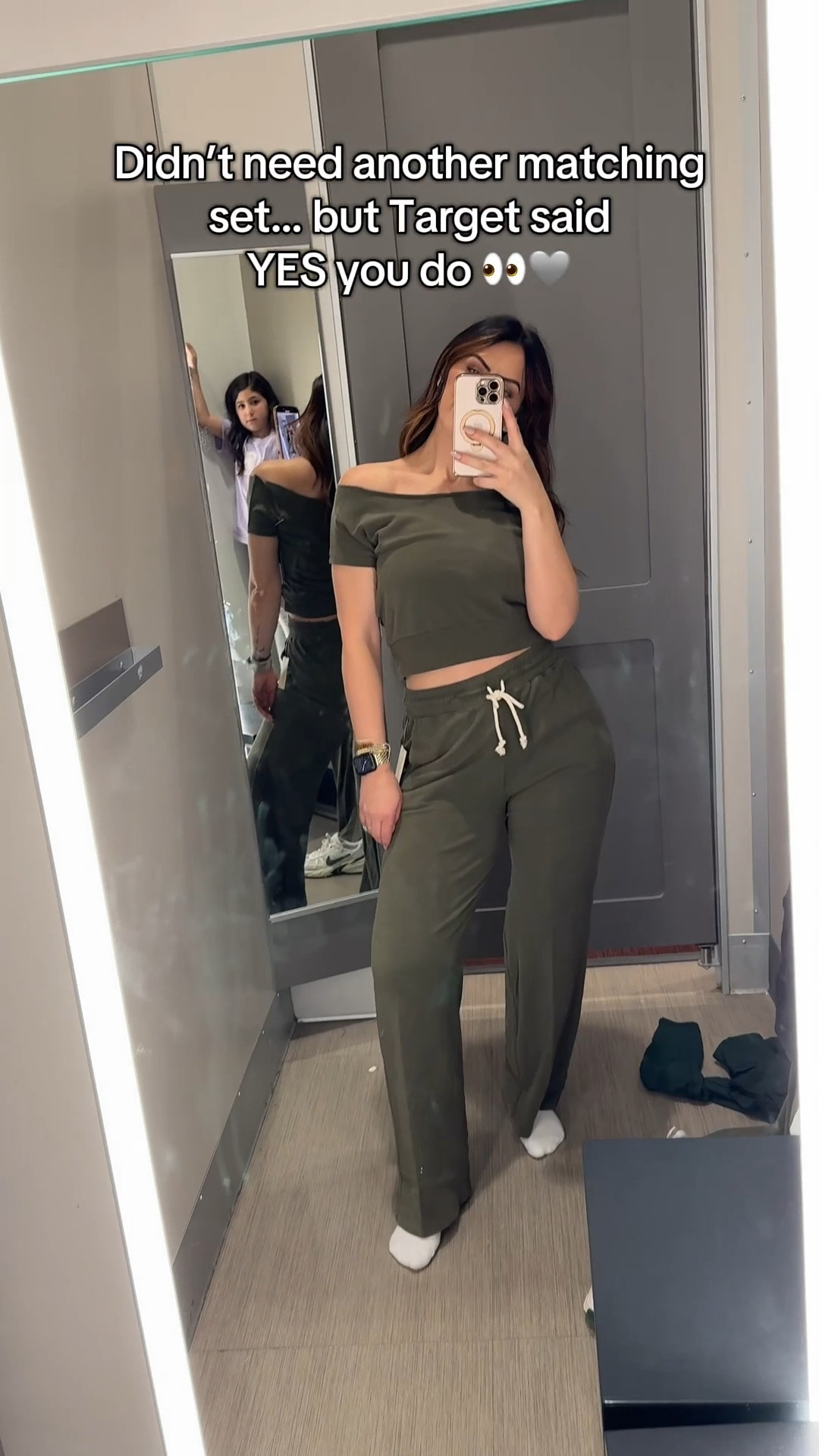 Linking my new Target lounge sets because they’re giving cozy girl perfection 🛋️🤍 Soft, neutral, and affordable — basically your new fall uniform. #LTKFinds #LTKStyle #TargetLoungewear #CozyOutfit

#LTKSeasonal #LTKStyleTip #LTKActive