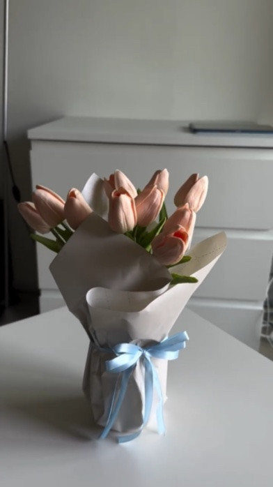 Turning a simple jar into the prettiest little vase 🌷✨
Just wrap it with gift paper, add a soft ribbon bow, and it instantly looks so elegant. Loving these beautiful ribbons from @woric_official￼ 💙

#giftwrapping #homedecor #diyhome #cozyhome #amazonfinds

#LTKhome #LTKfamily #LTKpetite