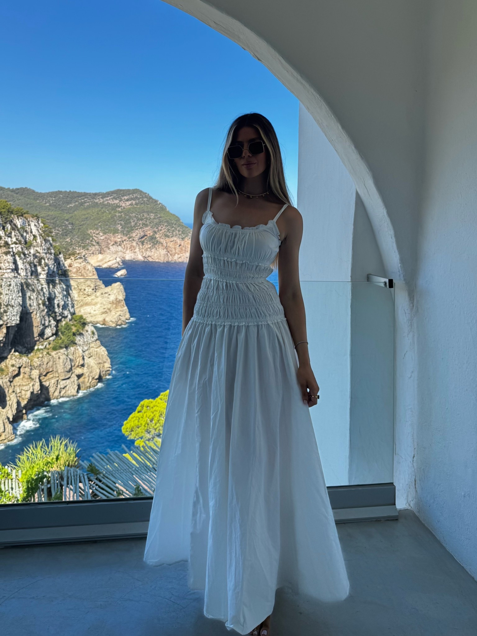 Euro summer 
Dissh white dress 
Minimal outfit 


#LTKsummer #LTKstyletip #LTKuk