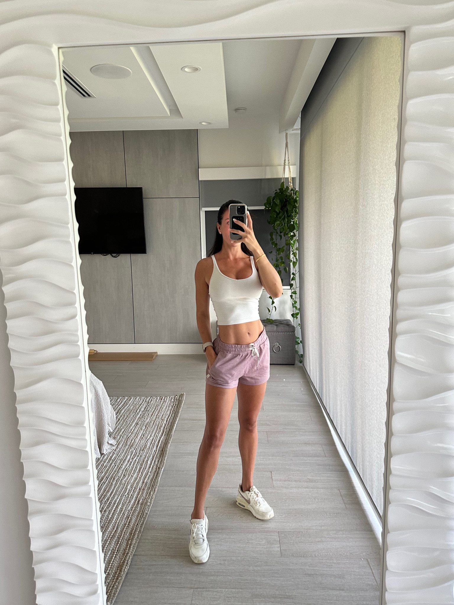 Hands down the most comfortable and flattering lounge I own! I’m wearing a size small in both top and bottom! Follow me on LTK for more of my outfit and fashions finds! 

#LTKfitness #LTKFind #LTKunder100