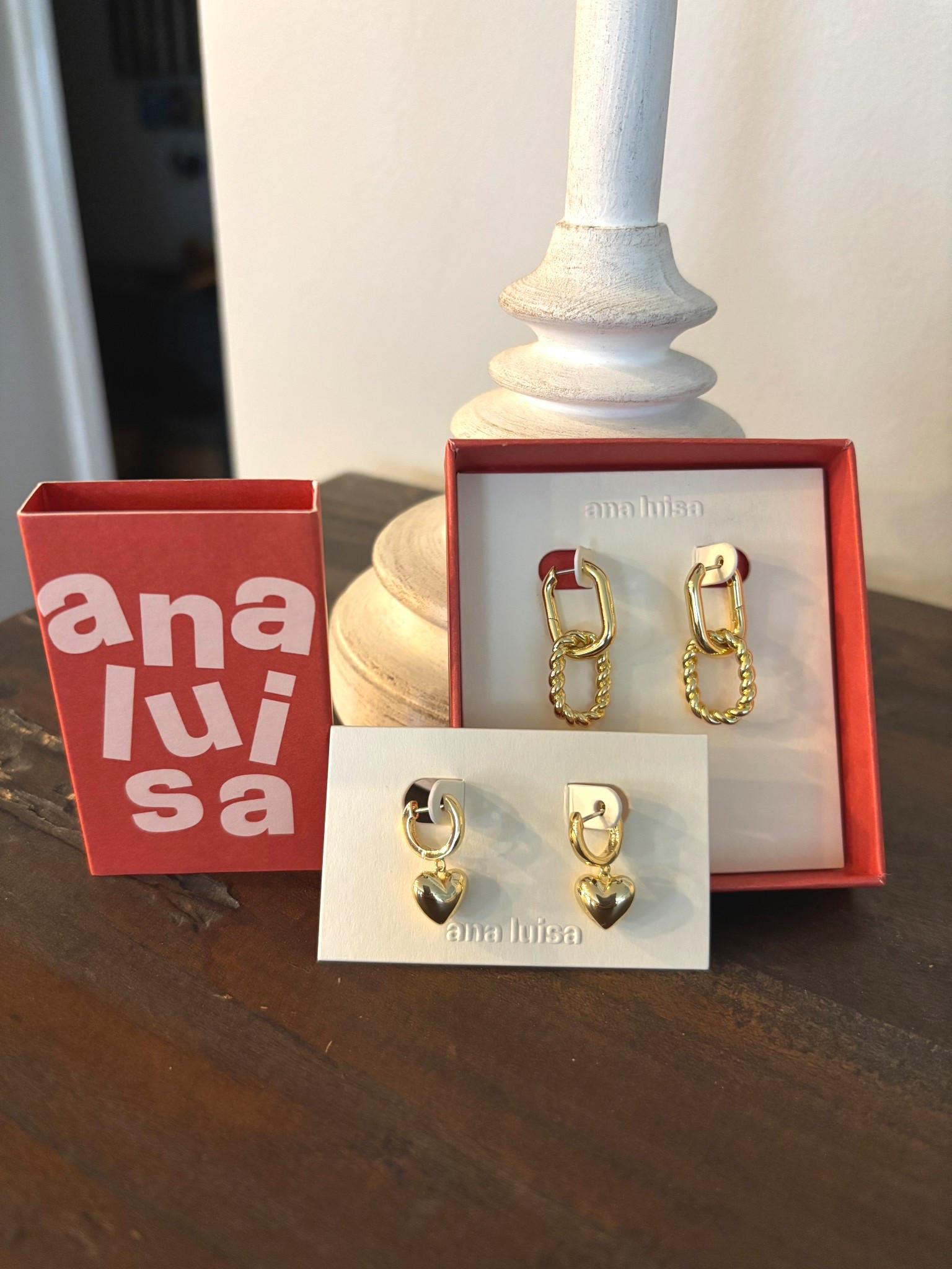 Perfect for your Valentine!  The Jessica Heart earrings and the Ash Double Hoop earrings - which can be worn two ways!

#earrings
#jewelry
#analuisany
#AnaLuisaAmbassador
#BestDeal


#LTKValentine