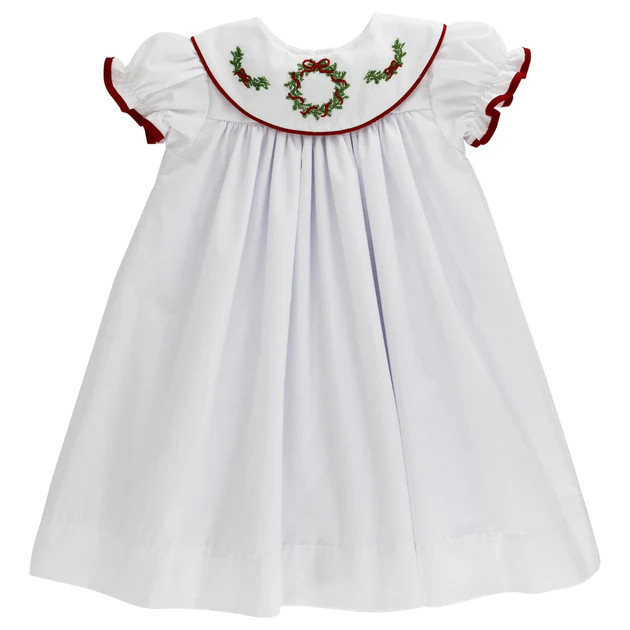 White Wreath - Float | The Bailey Boys, inc