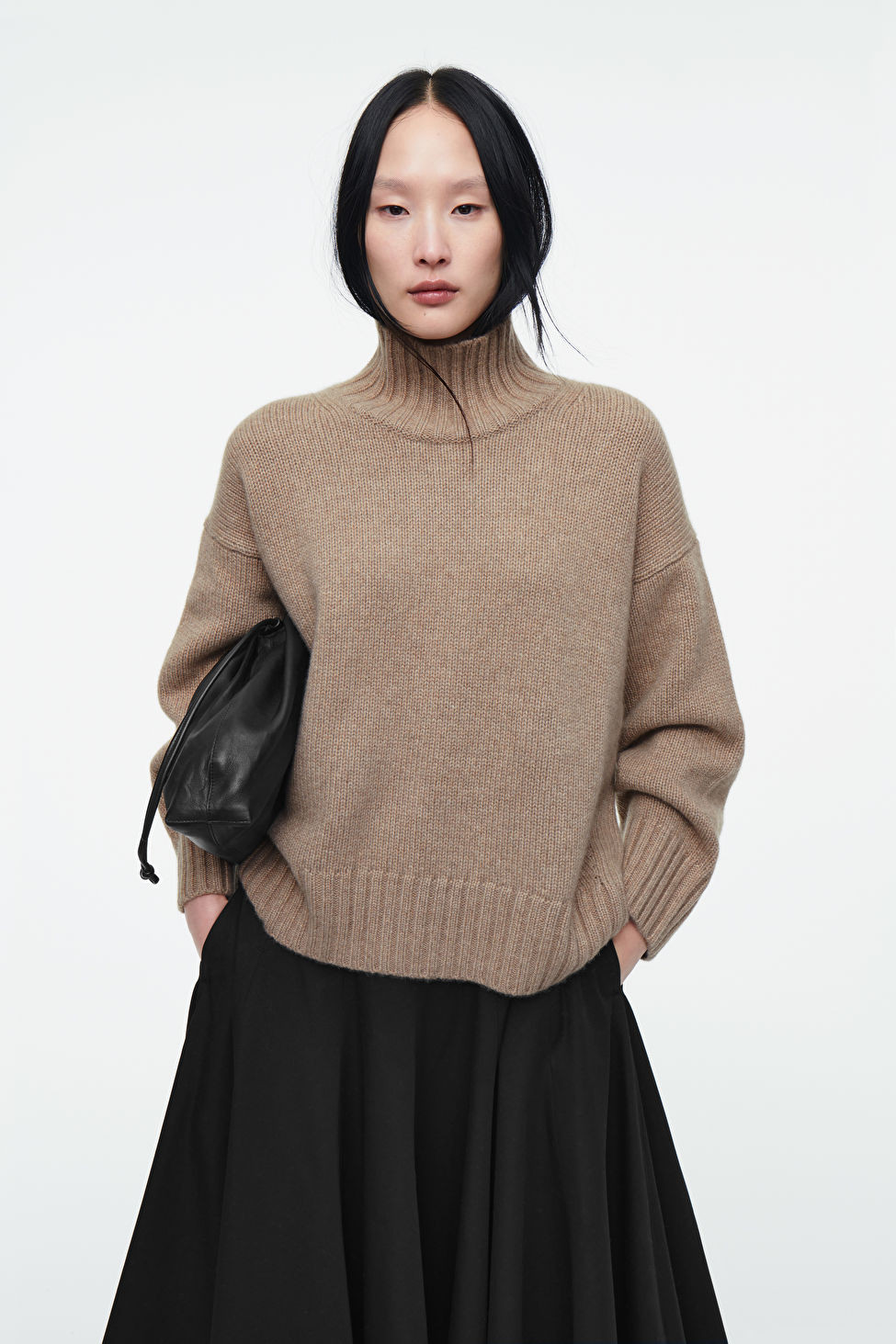 CHUNKY PURE CASHMERE TURTLENECK SWEATER | COS (US)