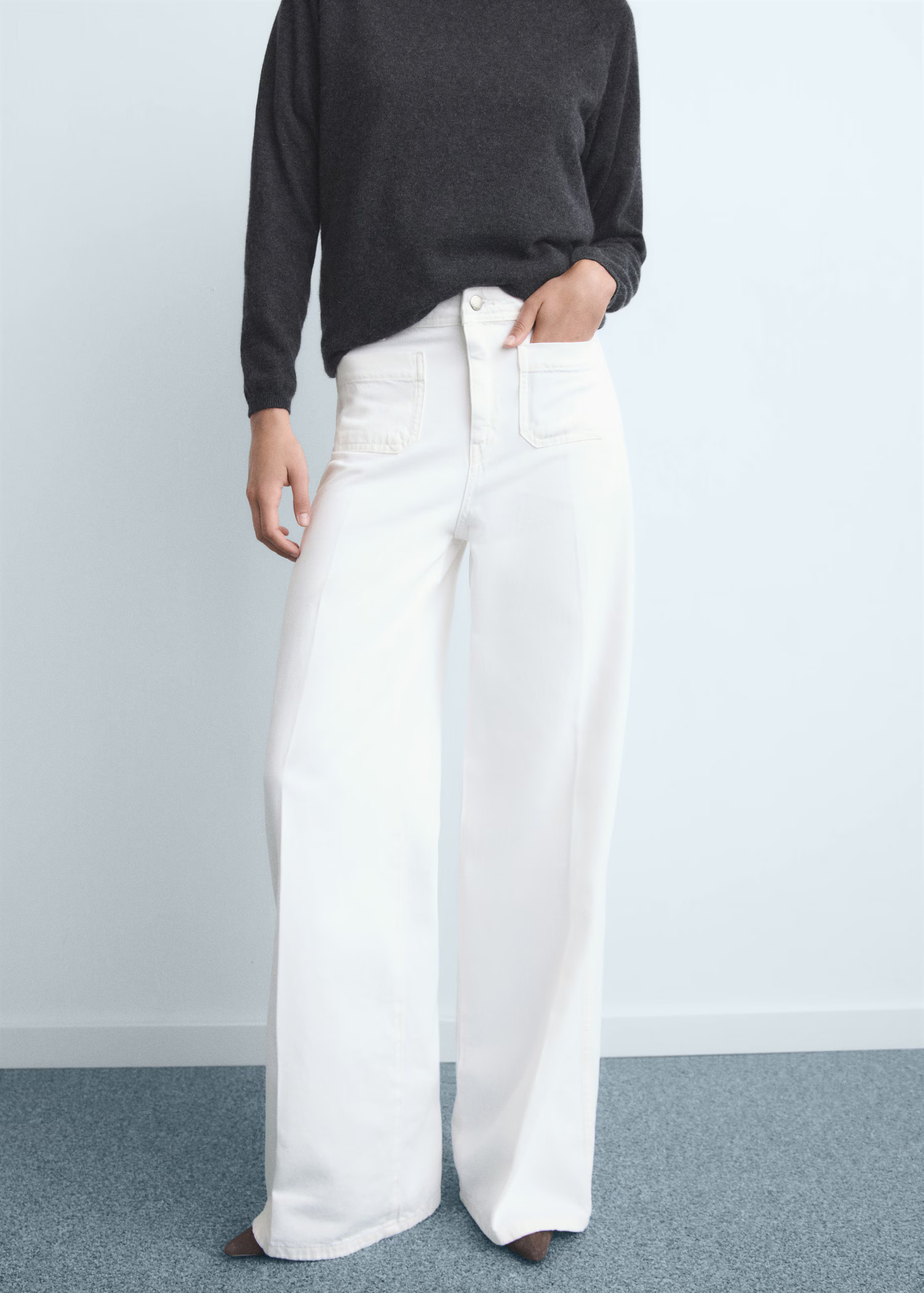 High-rise wide leg  jeans with pockets - Women | MANGO United Kingdom | MANGO (UK)