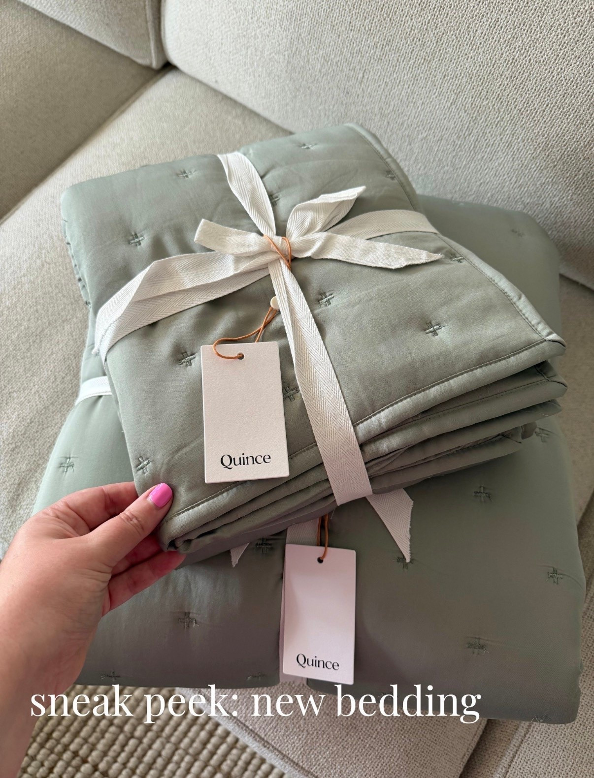 New Bedding 🌿 loving this eucalyptus color and can’t wait to show y’all how it refreshes my bedroom for spring!

Quince has the best quality bedding in the market 👏🏼

Quince bedding, bamboo sheets, bamboo comforter, spring bedding 

#bedding
#springbedding
#quince

#LTKHome #LTKSeasonal #LTKdayinmylife