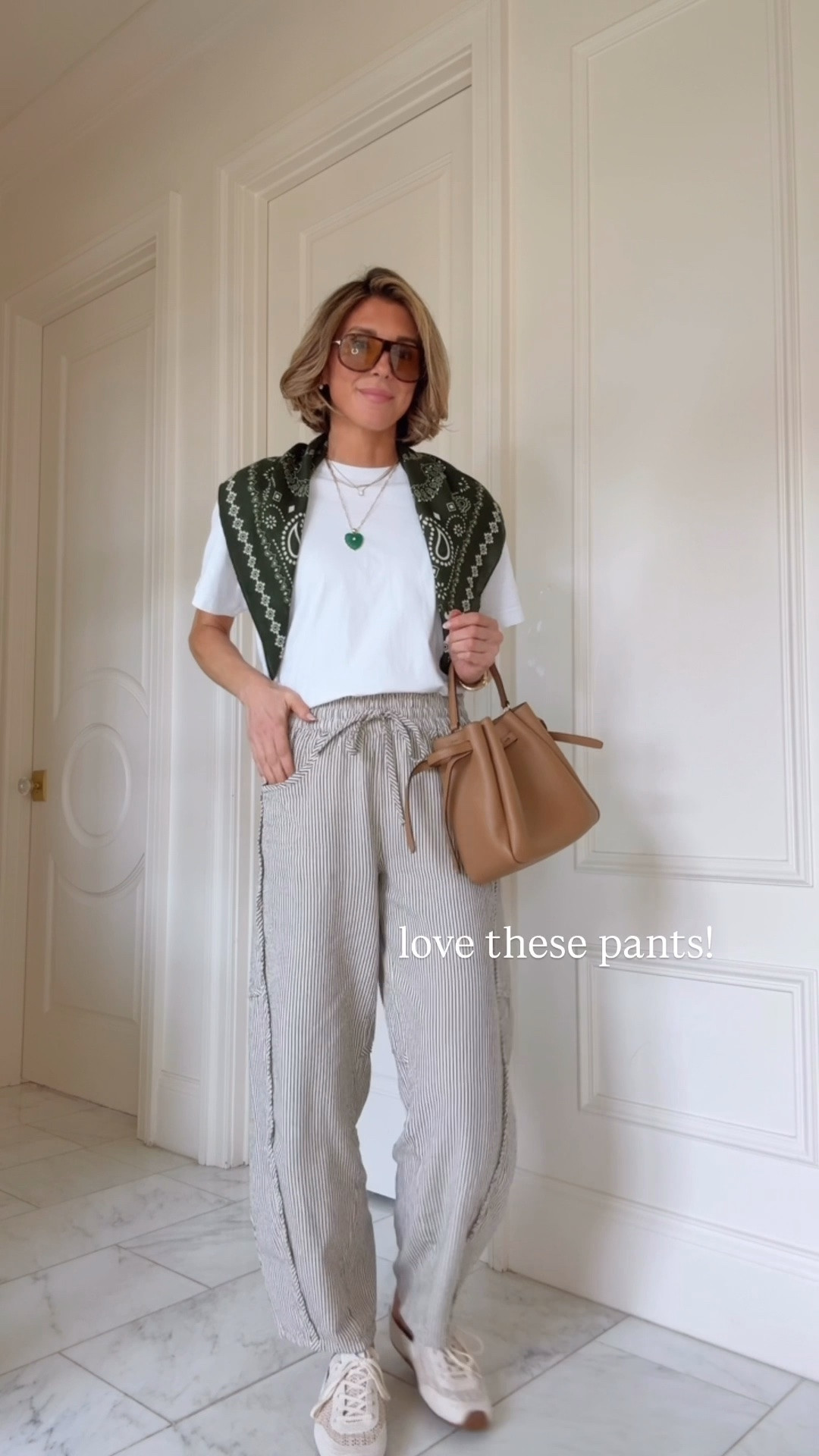 Todays outfit. I'm wearing size xs in my pants and I'm 5'7 for reference