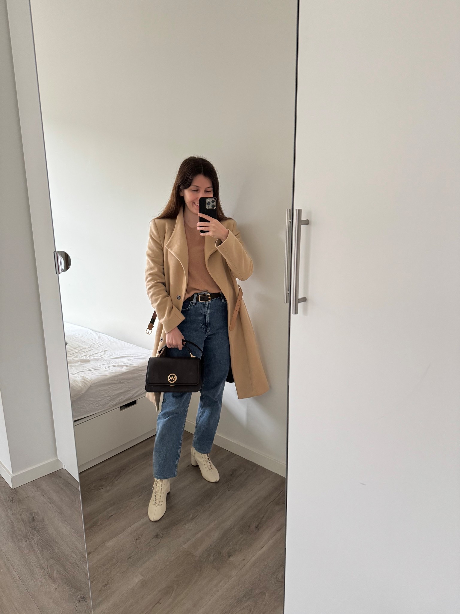 I went out of Monday but it was rainy and a bit cold so I’ve decided to wear my laces up heeled ankle boots.
A neutral coloured outfit with jeans that is comfortable and put together. 

#LTKnederlands #LTKpetite #LTKeurope