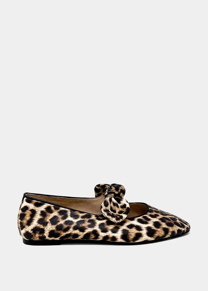 APRIL Flat Shoes | Chic Everyday Flats for Women | SHUSHOP