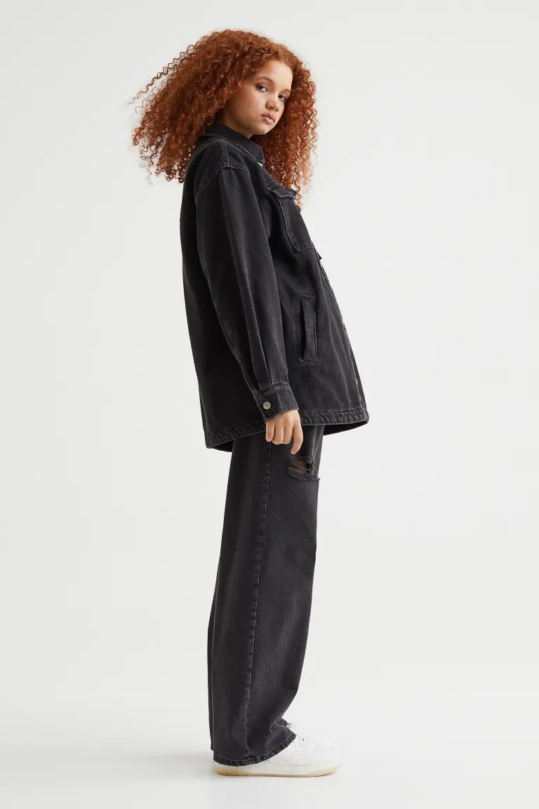 Conscious choice  Oversized shirt jacket in thick cotton denim. Collar, metal buttons at front, c... | H&M (US + CA)