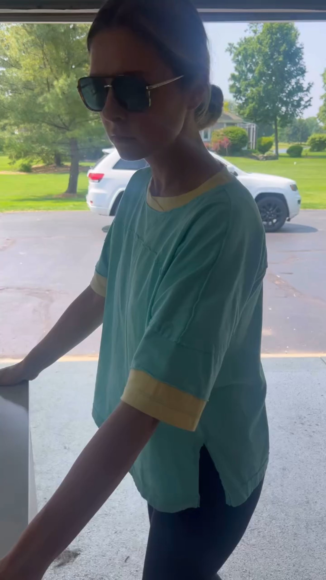 And the workshop side of my garage renovation is officially in progress! Follow along for projects and a good time - I can’t wait to meet you! 

https://shoplowes.me/4kKfci8 

#garageideas #garageworkshop #garagemakeover #garagereno #garageproject #rollingworkbench #workbench