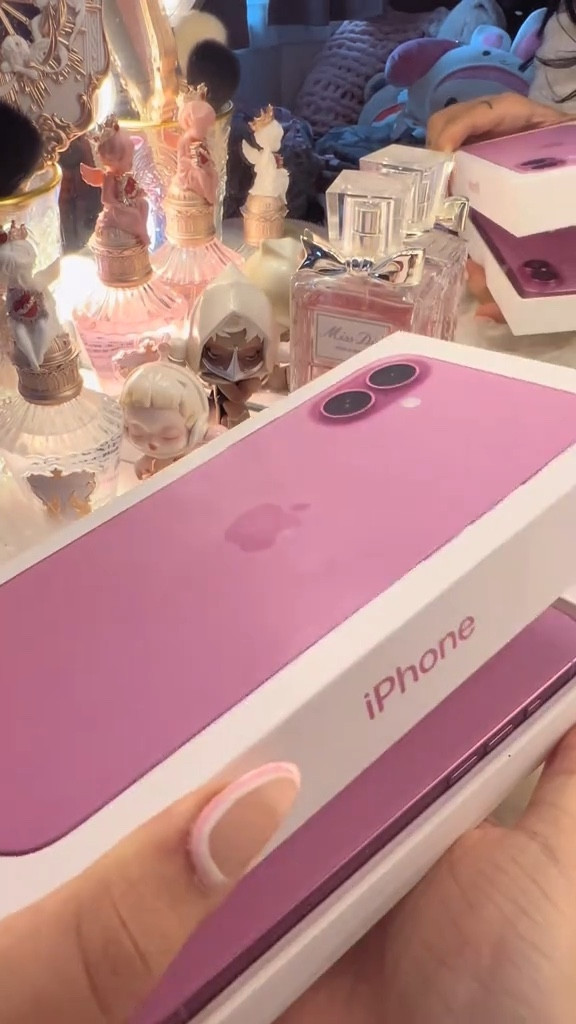 iPhone 16 rosa em oferta na Amazon, corre que a black dura só mais algumas horas 

#LTKpromo #LTKbrasil