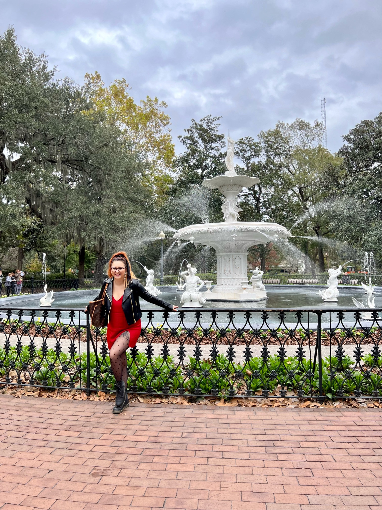 Edgy glam travel outfit in Savannah!

#LTKtravel #LTKstyletip #LTKunder100