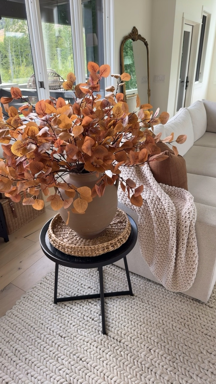 Cozy fall living room decor favorites  🍂🍂

Home

#LTKHome #LTKSeasonal