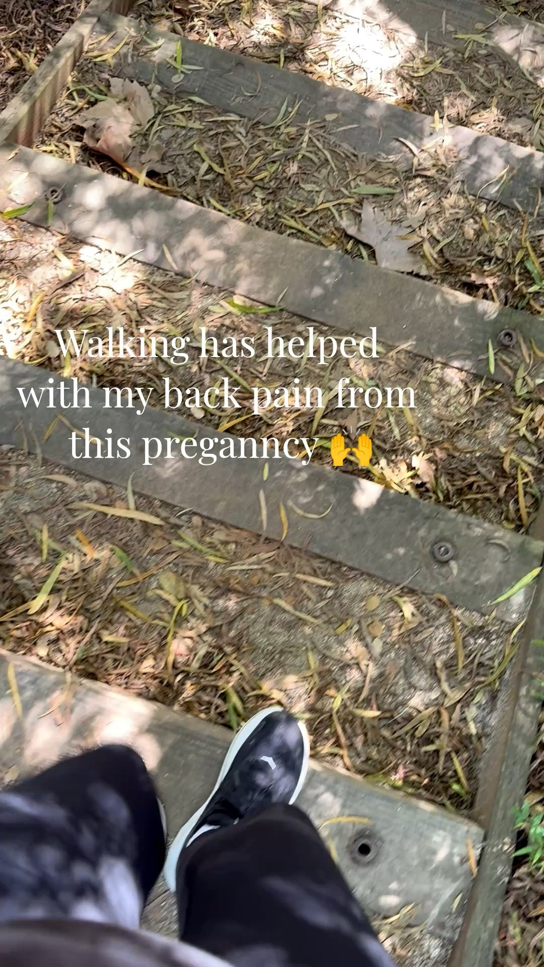 The fourth time around has my back hurting 😭 I’ve been trying to walk a mile at least everyday! This shoes and compression have done wonders 🙌💛


#pregnancy #walkingshoes 

#LTKBump #LTKActive #LTKdayinmylife