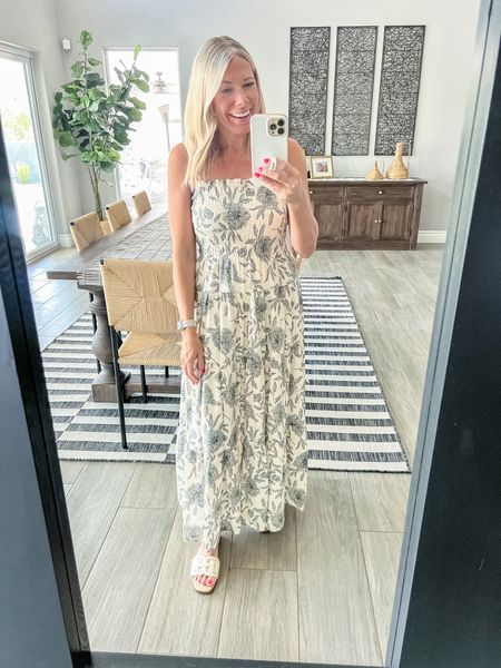Love this floral maxi dress, which is sold out in this print, but still available in other colors. In the extra small and size 8 in these cream sandals.
Abercrombie 

#LTKStyleTip #LTKSeasonal