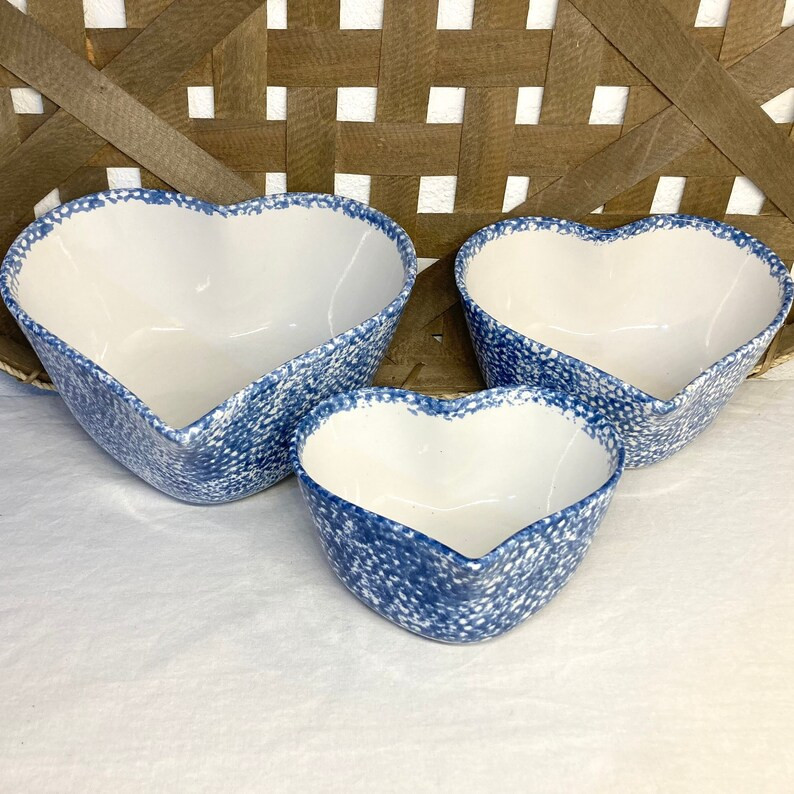 Vintage Blue Speckled Spongeware Heart Nesting Bowls Set of 3 - Etsy | Etsy (US)