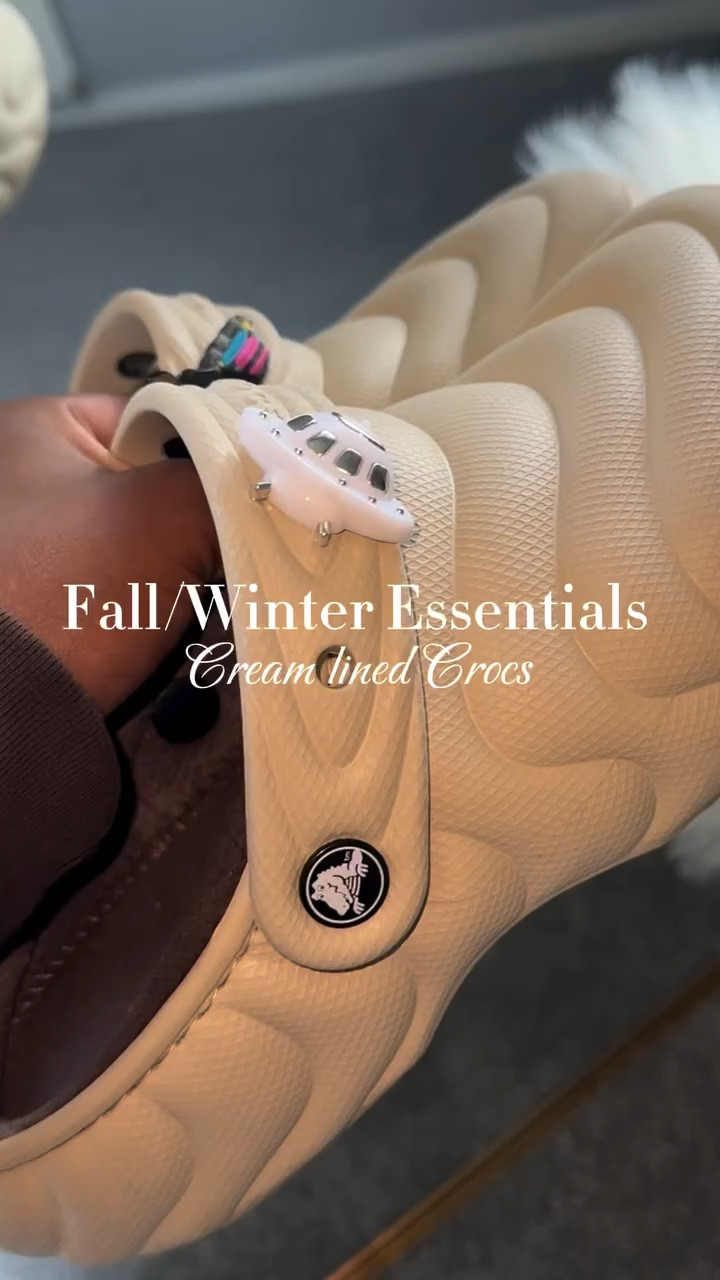 The perfect crocs for the Fall, the way these are so comfy, I am obsessed!🤎