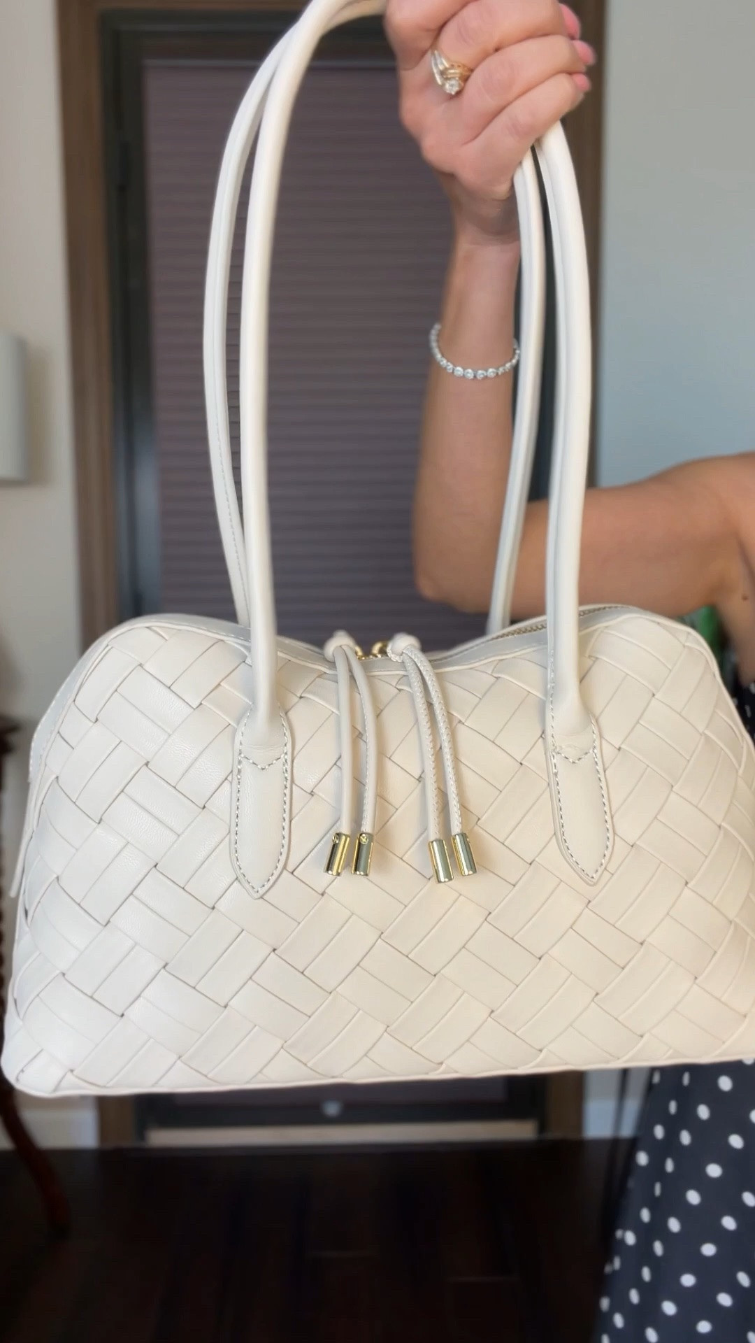 Classic pieces + the perfect structured bag = the easiest way to elevate any outfit 🤍 This black and white polka dot dress paired with a chic neutral handbag gives effortless old money energy without overthinking it. Perfect for brunch, vacation dinners, weddings, or a polished everyday look.@Moda luxe #modaluxe

#LTKxMadewell #LTKgrwm #LTKootd