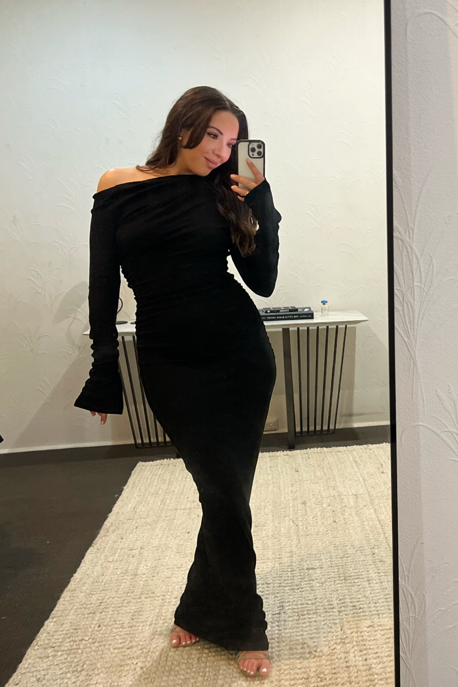 The perfect classic winter black dress 🖤

#winterdress #classicdress #blackdress #mididress 

#LTKwinter #LTKstyletip #LTKaustralia