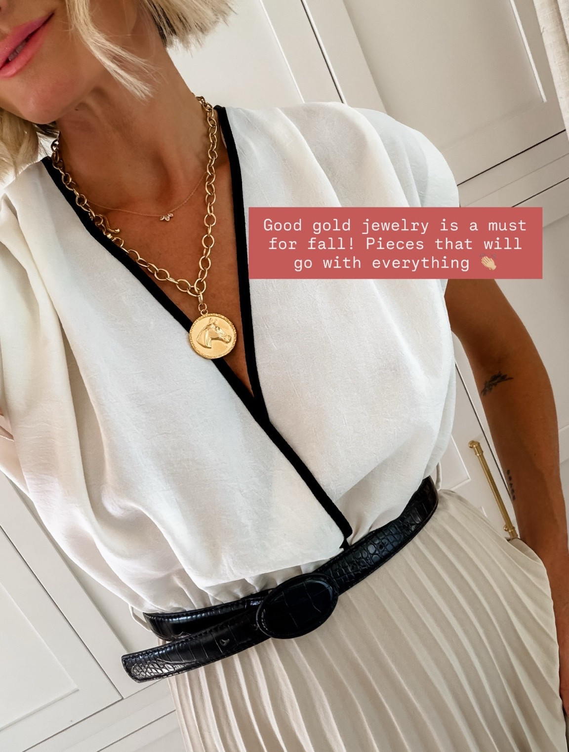 I absolutely love gold jewelry! This horse coin statement necklace will be such a great neutral accessory to add to my looks!

Loverly Grey, statement necklace, fall accessories, gold jewelry, coin necklace, chunky necklace

#LTKSeasonal