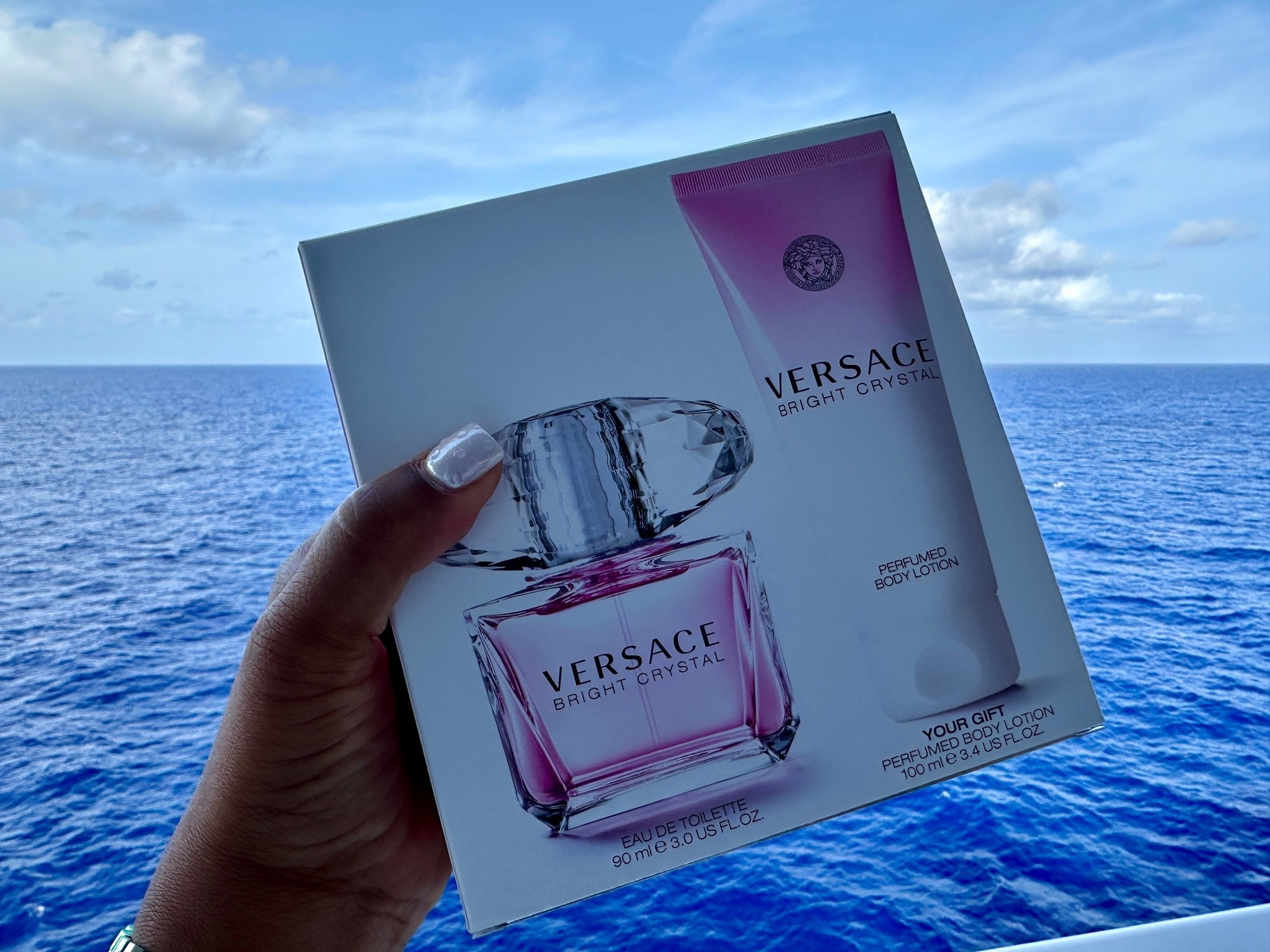 Versace bright crystal perfume set. #beauty #perfume #womens #travel #versace