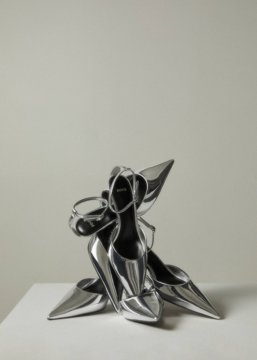 Metallic heel shoes -  Women | Mango United Kingdom | MANGO (UK)