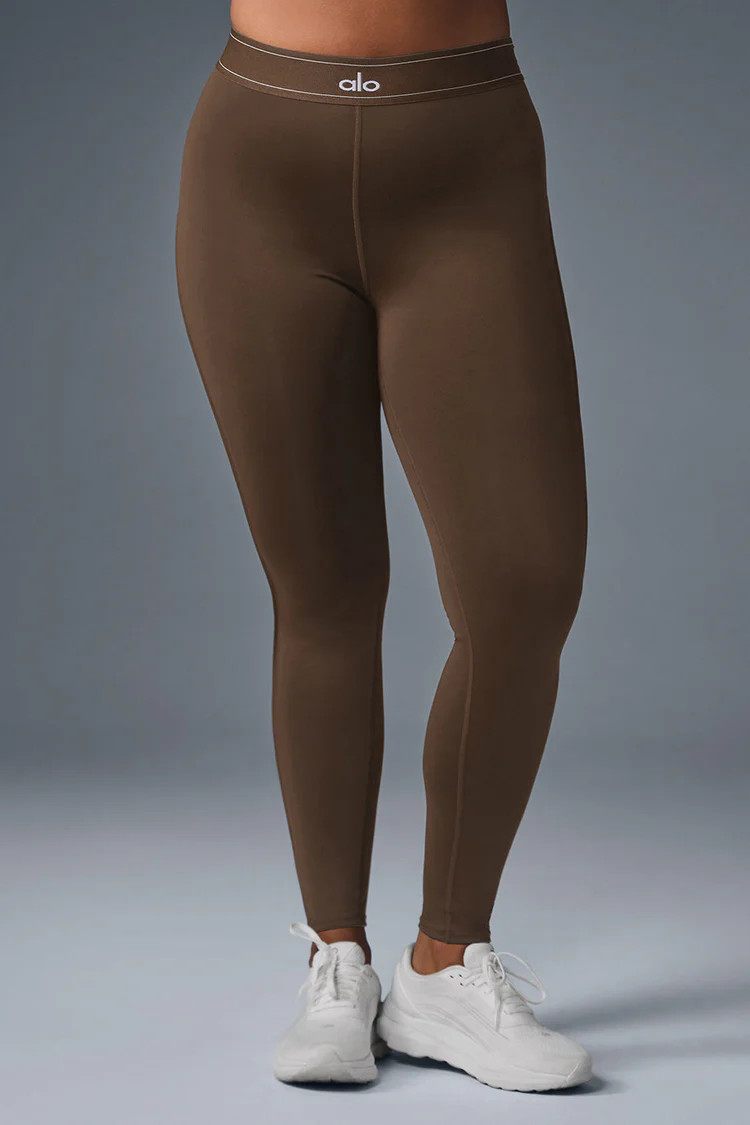 Burgundy Truffle/Black | Alo Yoga (US)