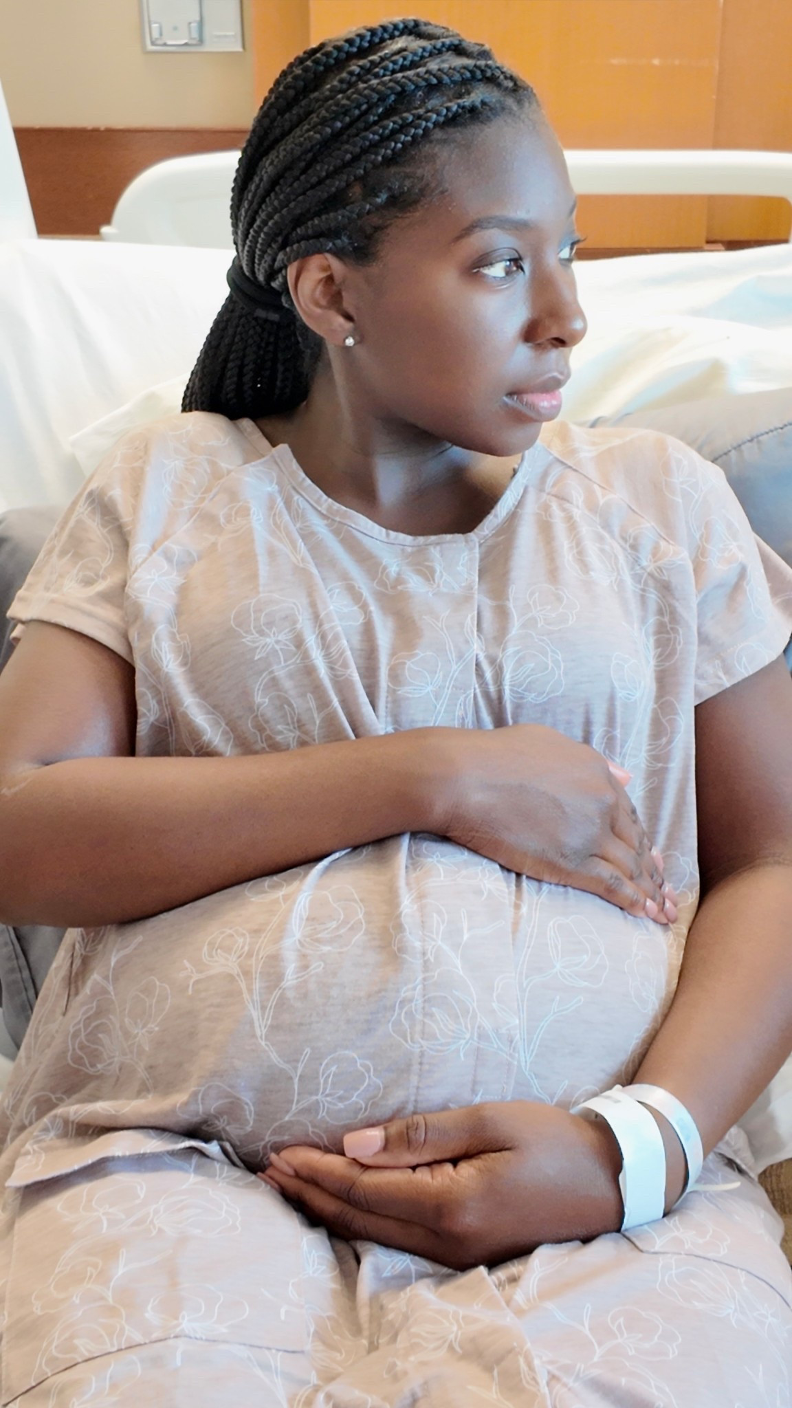 Such a comfortable labor &!delivery gown. Use my code LIFEWITHTERRICA15 for your discount! 

#LTKSaleAlert #LTKFindsUnder100 #LTKBump