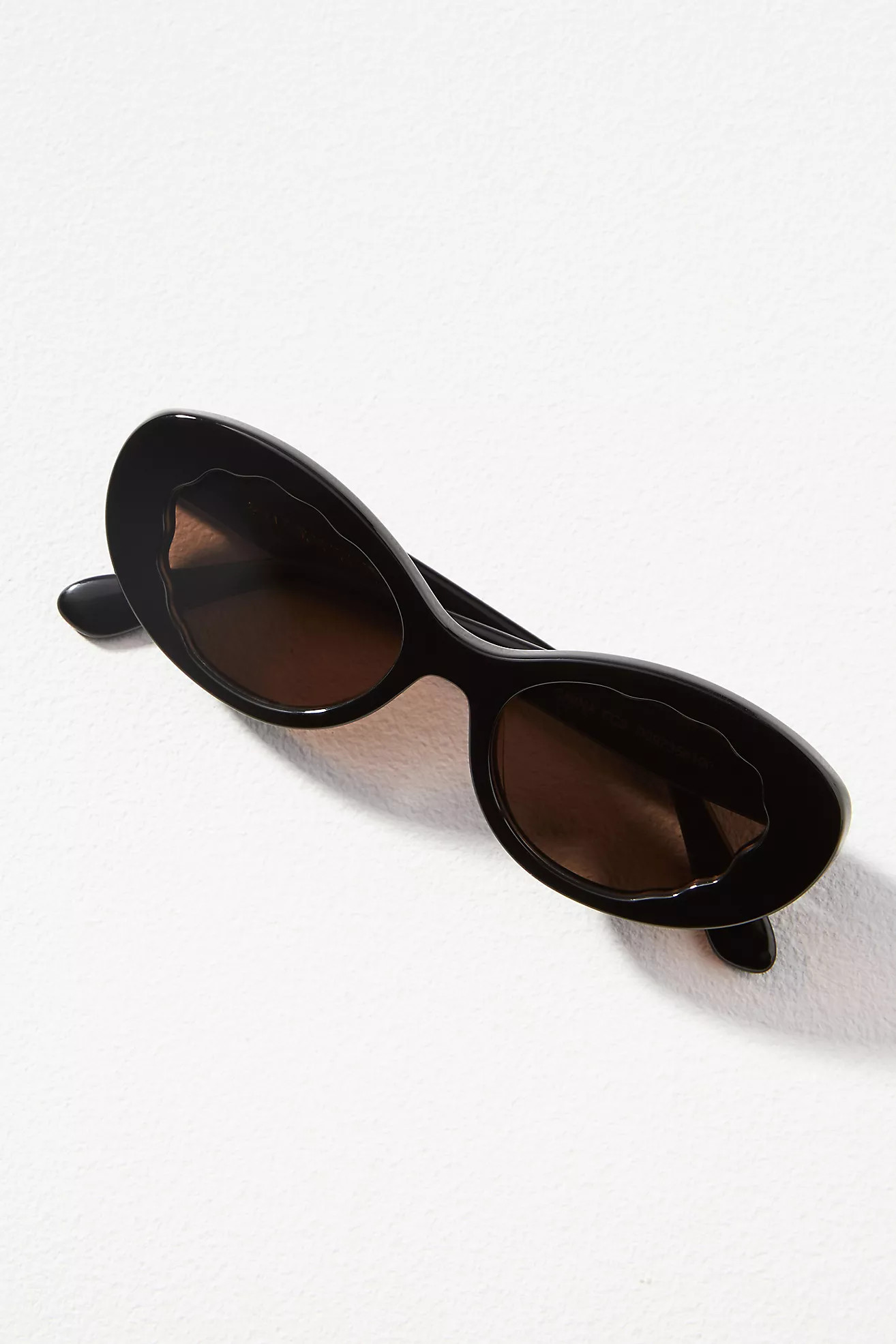Scallop Frame Oval Sunglasses | Anthropologie (US)