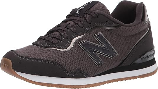 New Balance Women's Sola Sleek Sneaker | Amazon (US)