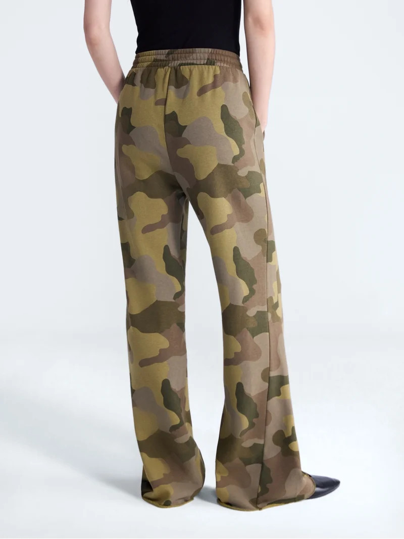 Scoop Women\u2019s and Women's Plus Mineral Washed Fleece Flare Leg Sweatpants, Regular and Short... | Walmart (US)
