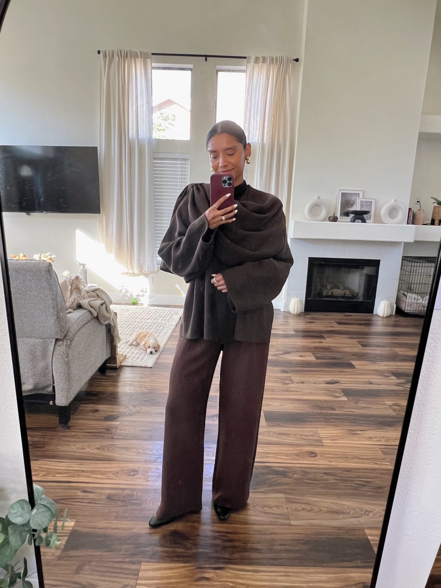 Casual chic look for work! Pants are Abercrombie size 26
Boots run tts! Super comfortable 