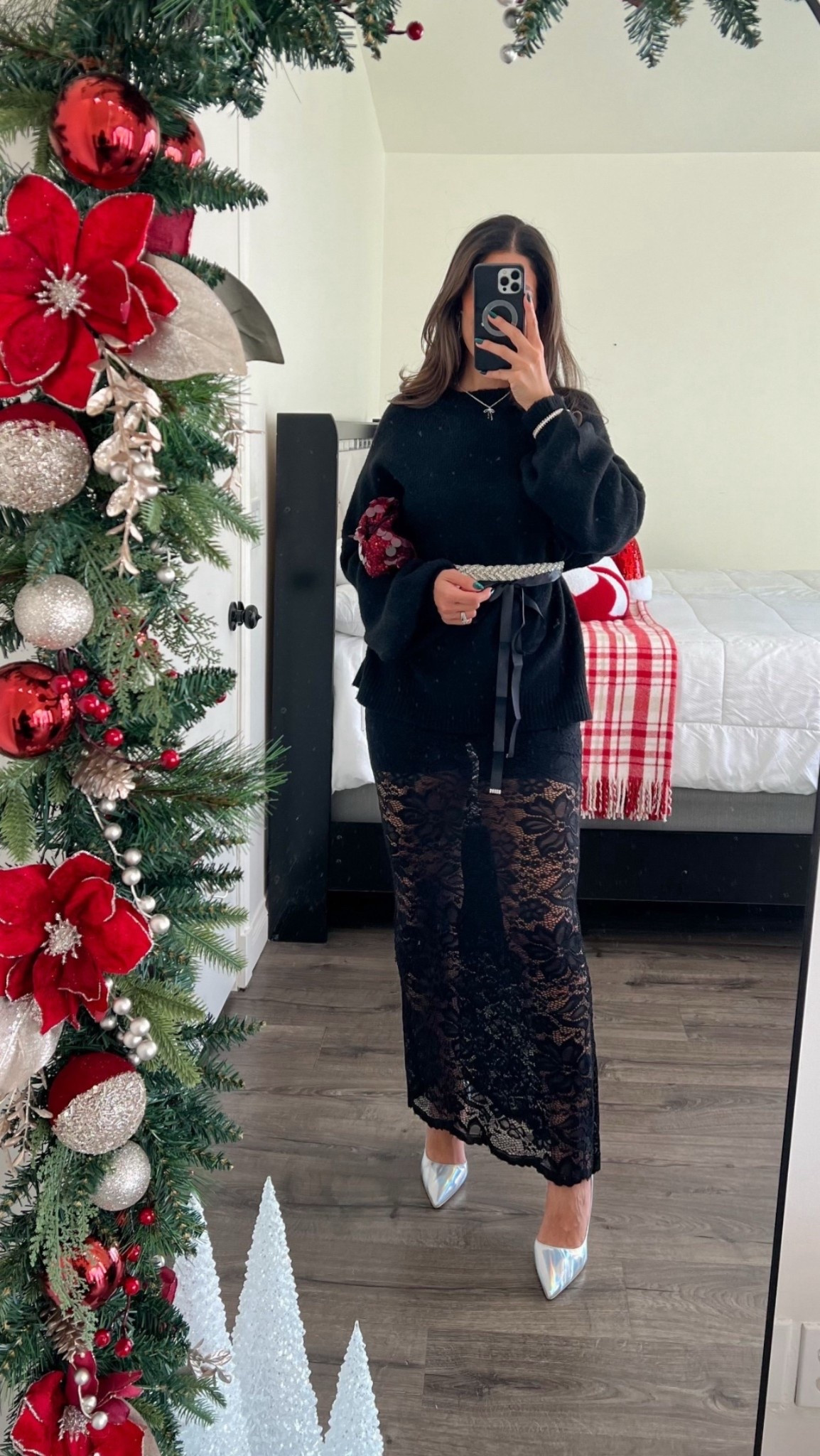 Last minute holiday + NYE outfit idea! Will come in time 

#LTKHoliday #LTKFindsUnder50 #LTKSeasonal