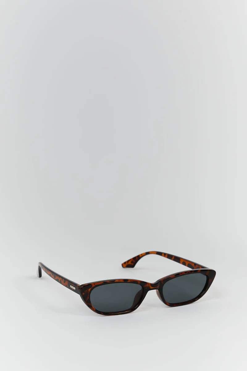 XANDER TORT CAT EYE SUNGLASSES | DISSH