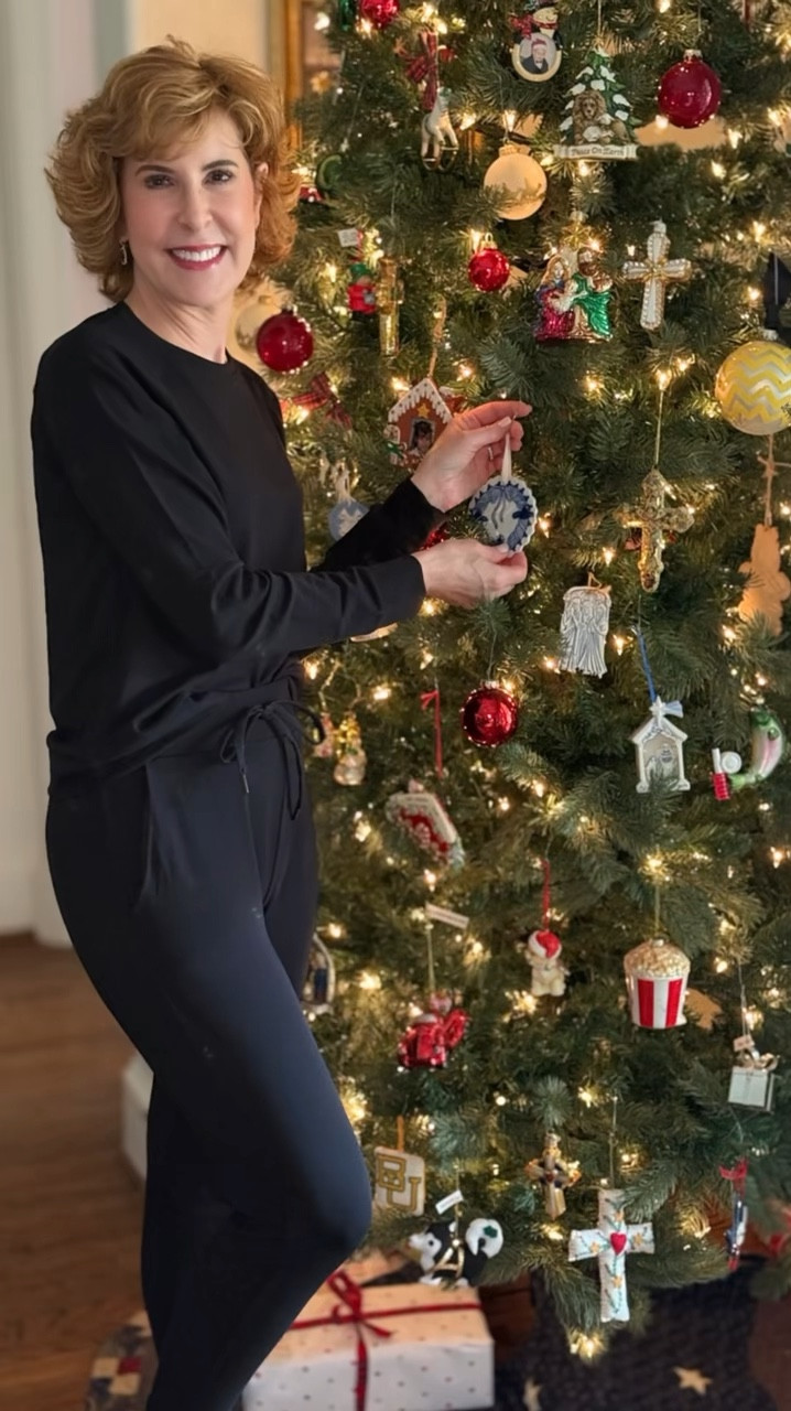 Whether I’m wrapping the gifts, trimming the tree, or Baking for the family, Cozy Earth’s bamboo lounge set is what I love to wear! It’s the softest, coziest set imaginable! Fits TTS!

Cozy Earth Jammie’s, sheets, towels, and loungewear make great gifts!Use code CE-EMPTYNEST for 40% off!



#LTKGiftGuide #LTKWatchNow #LTKHoliday