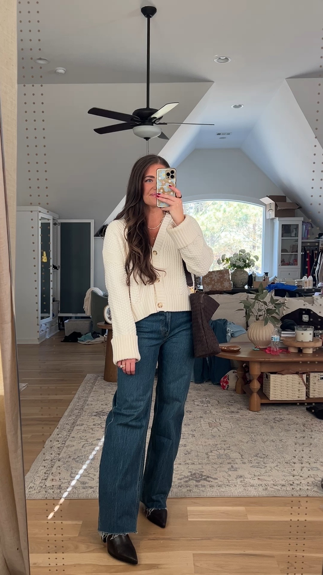 ⭐️ 40% off everything & extra 15% off with code AFMORGAN 🤩⭐️
I’m a true size 8/M & 5’5. My waist 29”, hips 40”, & bust 36.5” 

Sizing info:

•starting Jeans (my fave style ever!) TTS - 29 reg
• wide leg jeans TTS - 29 reg 
•tees & sweaters all TTS - M
•skorts TTS - M
•sweatshirt size L
•sweatpants & lounge pants TTS - M •Sherpa puffer & brown dress coat TTS - M 

Abercrombie haul! 😍🫶🏼 ordered some new jeans, tops (that gold shimmer tho!!!), & outfits for winter/the holidays ✨ & OMG! if you’ve never tried their jeans they’re truly top tier 🤌🏼⭐️ almost entire site is 40% off 🤩👏🏼 AND code AFMORGAN stacks for extra 15% off!!! ⭐️ this haul is SO GOOD OMG!!!! New built in bra tops that are STUNNING & my fave jeans in a new wash + a new wide leg style!!!! I love!!! & The sweats + sweatshirts + lounge fits thoooo 🙌🏼 primo comfort!!! NEXT level softness & comfort! 💯 What’s your fave from this Abercrombie haul?! 👇🏼 🔗 Comment SHOP for the exact links for everything in this haul! 🔗 & Linking everything for y’all w sizing info on my LTK linked in my Instagram bio! 😘 

Direct URL: 

@shop.LTK @abercrombie 

*Offer valid online only 12/9/2025-12/24/2025 in US/CA. Exclusions apply as indicated. Online price reflects discount. *Use code AFMORGAN to get an additional 15% off almost everything in stores and online at checkout from 12/12/2025-12/15/2025 in US/CA. Exclusions apply. See details online. Exclusions: Clearance, Vol. 28 Collection, Pride Collection, PGA, NFL, NHL, NBA, MLS, MLB and NCAA Licensing, Golf Licensing, Cashmere, Leather, Suede, Down, Sunglasses, All Multipacks, and Watches

#LTKSaleAlert #LTKSeasonal #LTKHoliday