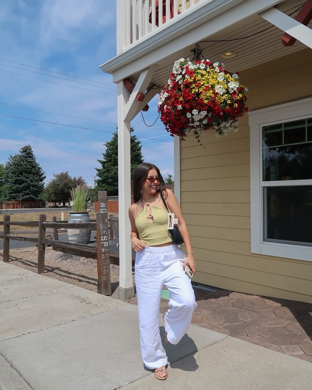 You know I can’t resist a butter yellow moment 💛. Paired with a white linen pant elevates the look while keeping it effortless. 

Shop @abercrombie with LTK’s In-App code through today through 3/15 to get 25% off store wide! 

#LTKSpringSale #LTKSaleAlert #LTKootd