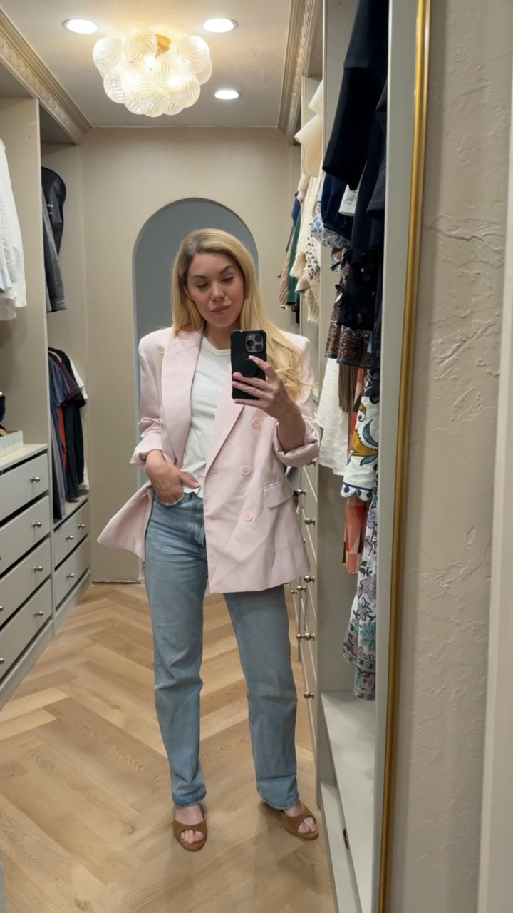 Can you believe this blazer is from Target?!? 


#LTKSeasonal #LTKootd #LTKgrwm