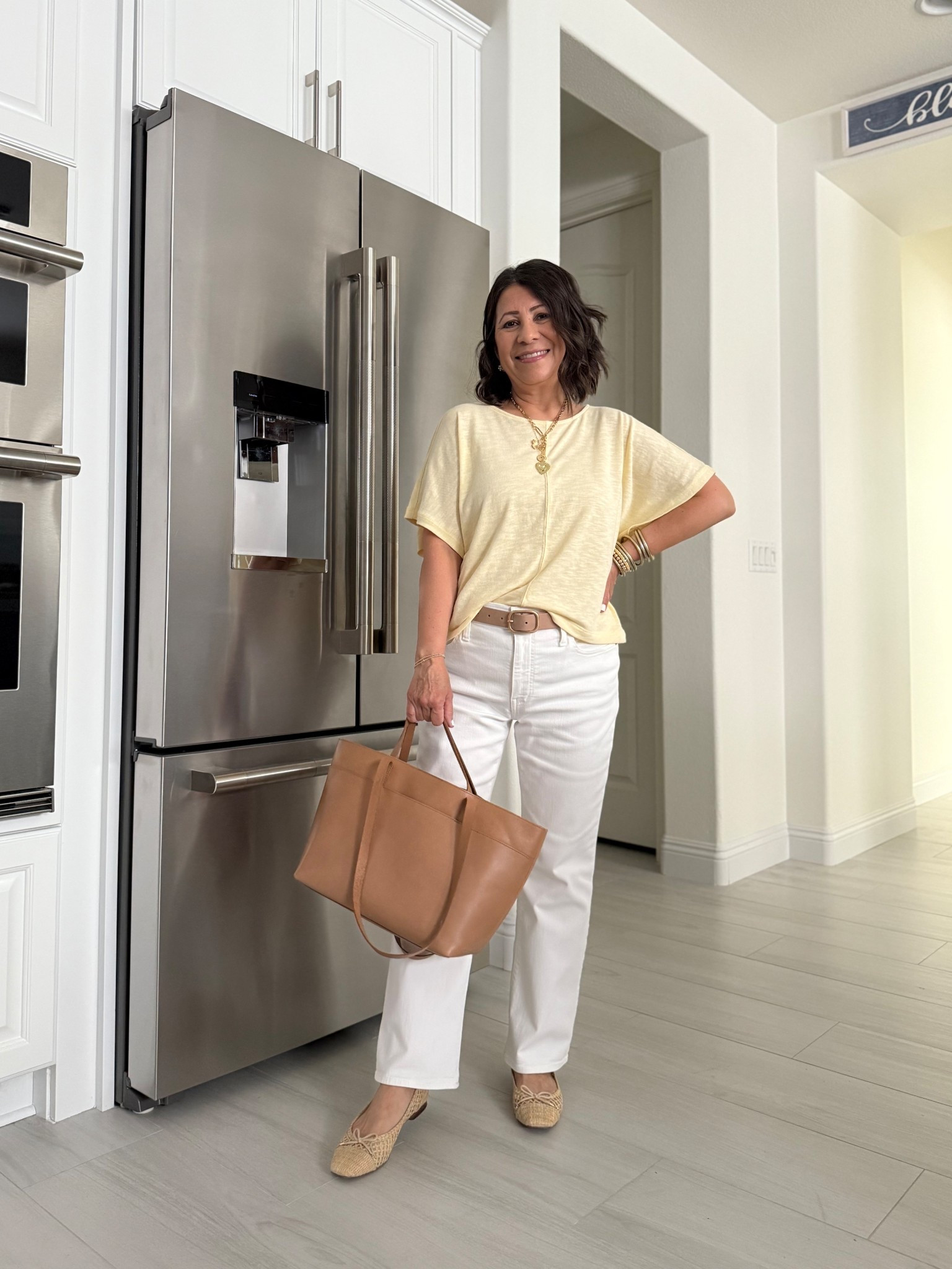 Butter Yellow 💛


Teacher outfit idea | teacher outfits | white jeans | gold accessories | butterfly necklace | heart necklace | Bowood Lane | Madewell jeans 

Lip color: NYX butter gloss in marshmallow + lip liner in pale mauve 

#LTKPetite #LTKStyleTip #LTKSummerEdit