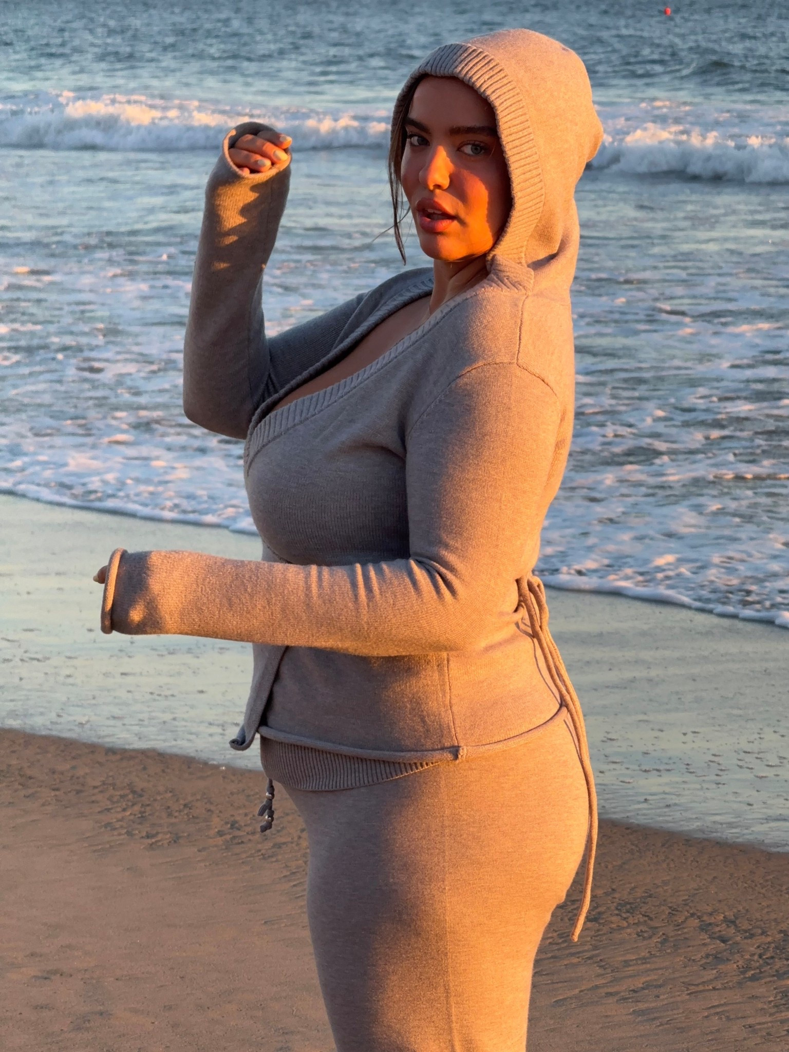 Coziest knit set (and all of my knits from here have held up for YEARS)

I’m in an XL and they go up to an XXL🩶

#LTKMidsize #LTKPlusSize #LTKSeasonal