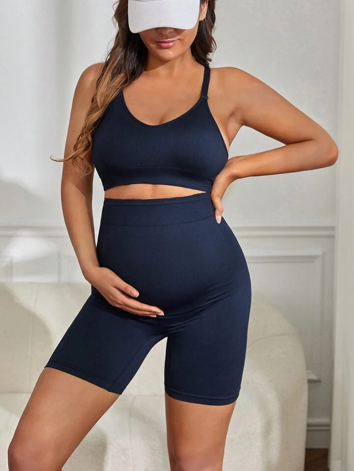 SHEIN Maternity Solid Crisscross Back Crop Cami Top & Biker Shorts | SHEIN
