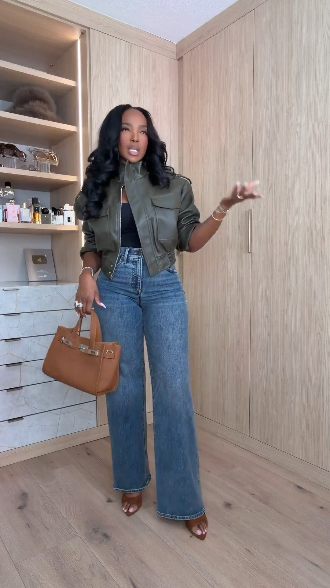 Scroll to shop! ✨ Easy fall outfit for women. Everything from this look is linked below. 👇🏽    

Wearing: Size Small | 5’4” | 140 lbs | Denim 2 Long

📲   Download the FREE LTK app & follow me (@kirasfashionfinds) to shop all my daily finds.  #LTKootd #LTKPetite #LTKU