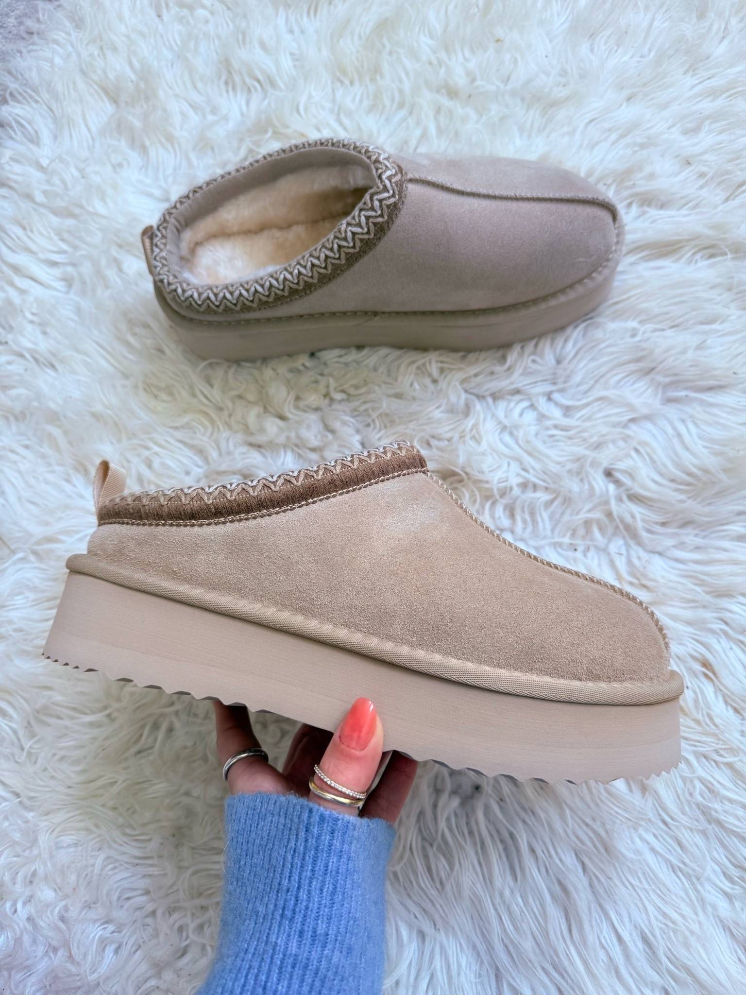 Ugg slipper dupes

#LTKootd #LTKSaleAlert #LTKTravel