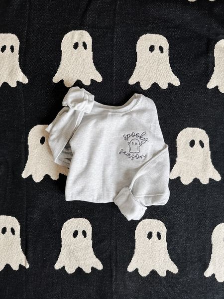 Spooky season crewneck sweatshirt and halloween throw blankets! 👻

#LTKSeasonal #LTKHalloween #LTKhome