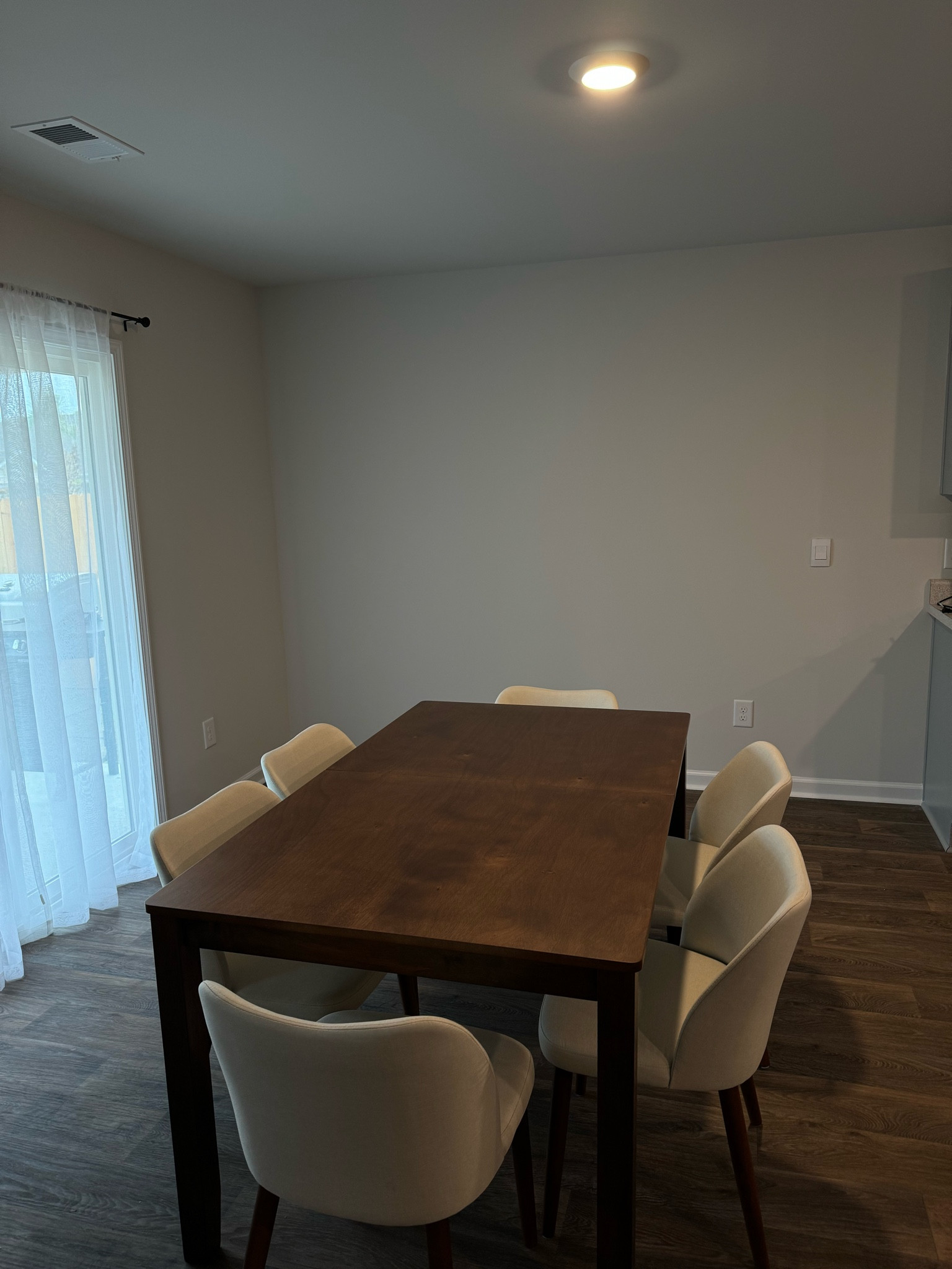 Coastal rustic walnut table 🌾🌊

#LTKStyleTip #LTKHome