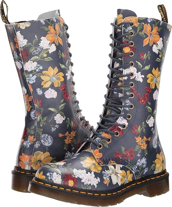 Dr. Martens Womens 1B99 Darcy Floral Print Originals Core Ankle Boots - Navy - 5 | Amazon (US)